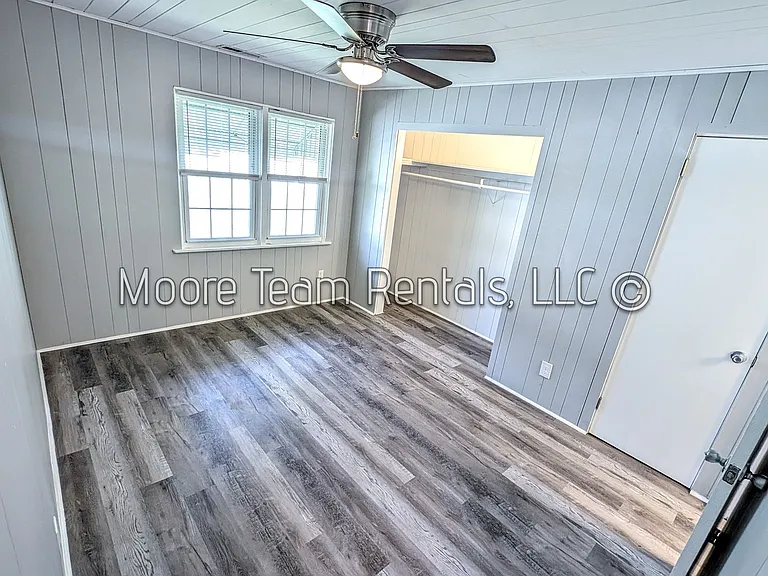 1300 Hebron Rd — Photo 10