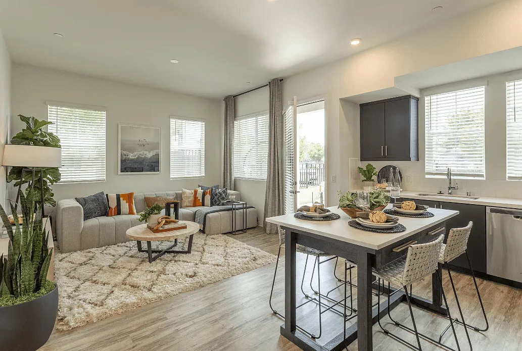 Citron Apartment Homes — Photo 4