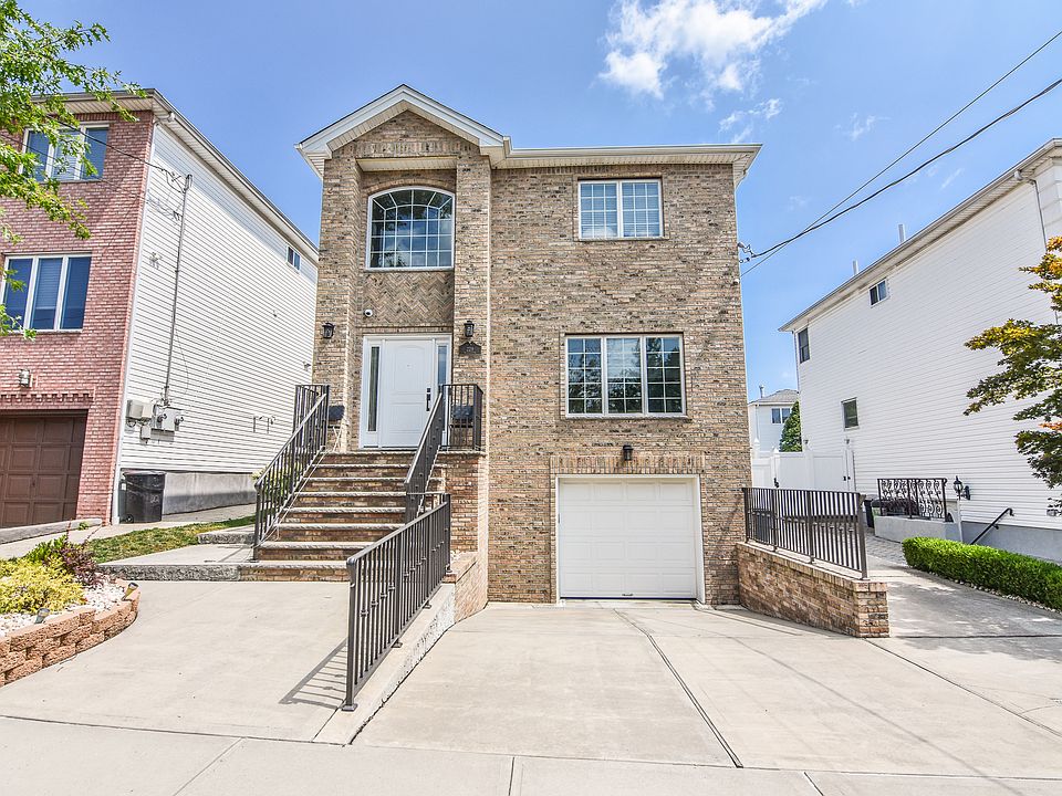 1st image of 229 Swinnerton St