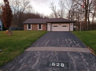 628 Wyndclift Cir, Youngstown, OH 44515