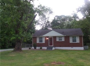 1015 Olympia Pl, Murfreesboro, TN 37130