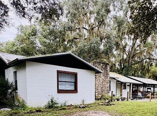 525 Old Dixie Ln, Oak Hill, FL 32759