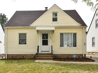 13300 Rockside Rd, Garfield Heights, OH 44125