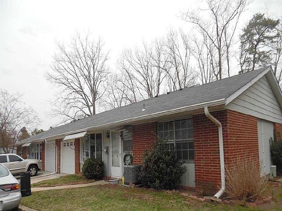 3rd image of 618A Huntington Dr #100A