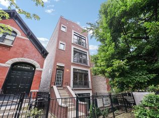 876 N Hermitage Ave #1, Chicago, IL 60622