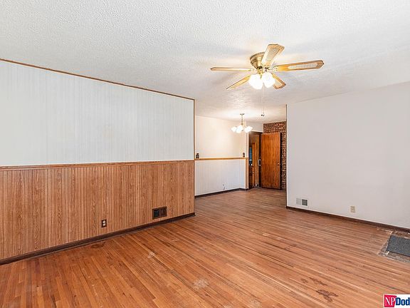 4th image of 811 W 32nd Ave