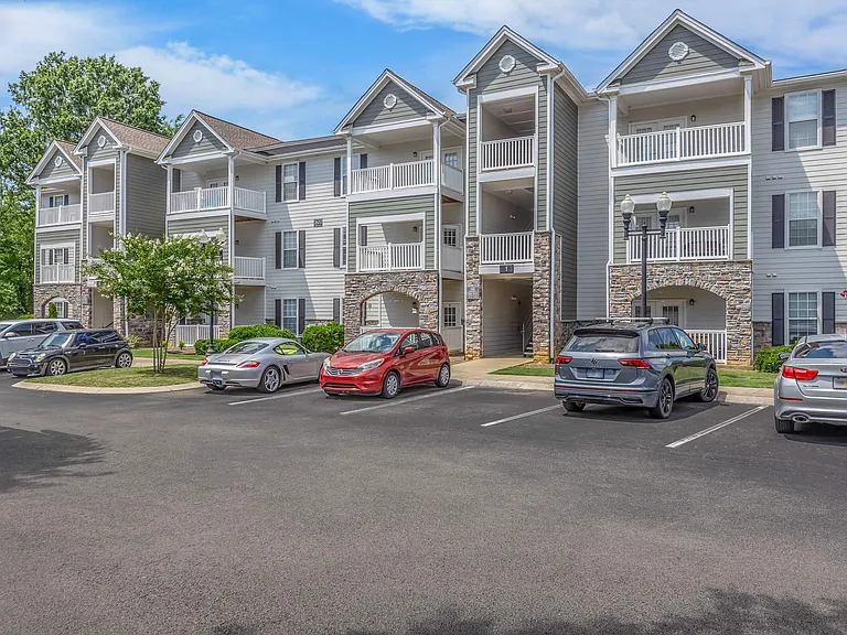 Reserve at Creekside — Photo 42