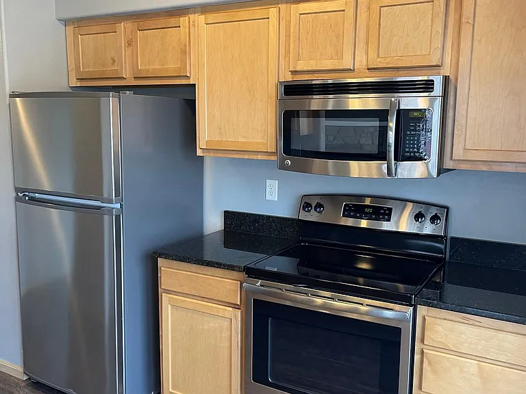 912 S Dubuque St #21 — Photo 7