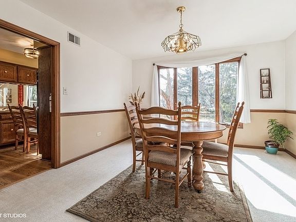 5th image of 3046 Rosemont Dr