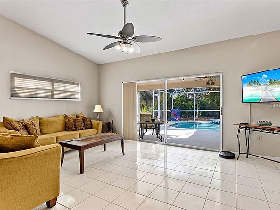 4th image of 2110 Pine Gardens Trl