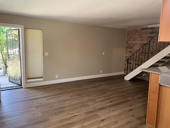 5th image of 5670 Allen Ave APT 2