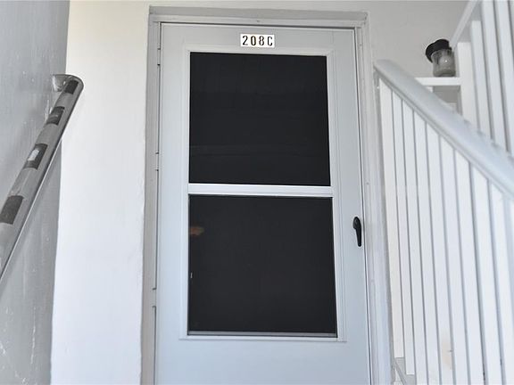 3rd image of 4746 Azalea Dr APT 208C