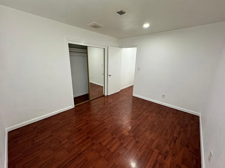 1136 N Sanborn Rd #10 — Photo 10