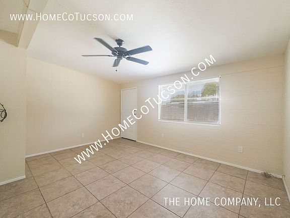 3rd image of 2235 N Catalina Ave