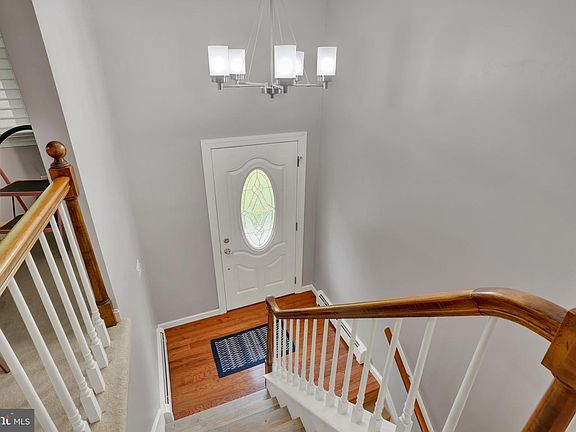 5th image of 20 Oak Dr