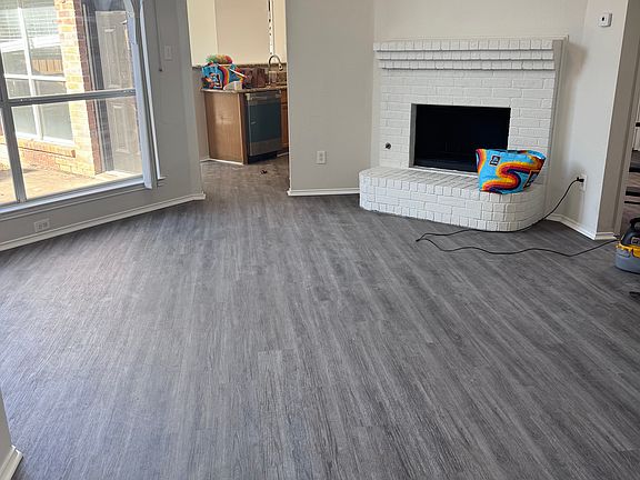 2nd image of 2209 Creek Royal Dr