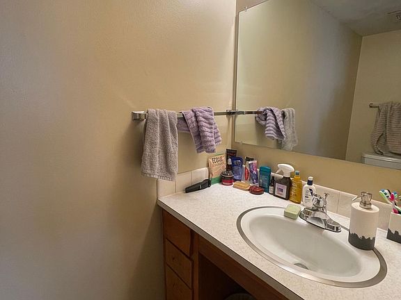 2nd image of 1921 Anderson Ave APT 5