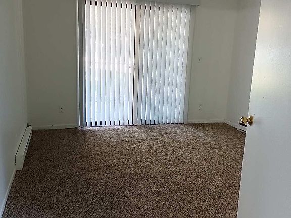 2nd image of 4609 Trevor Cir #8