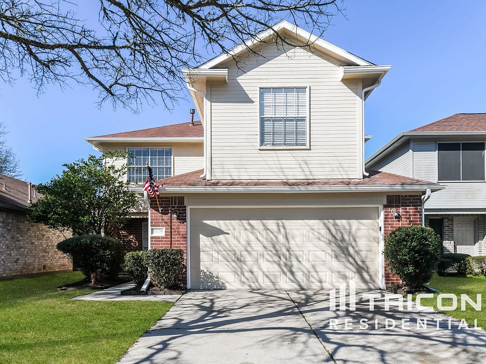 1st image of 18109 Gravenhurst Ln