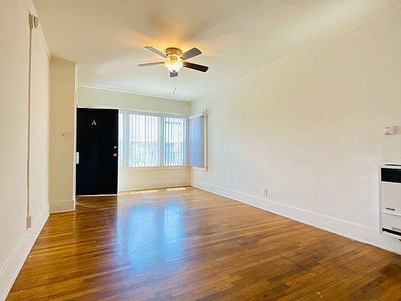 4th image of 117 Paloma Ave #B