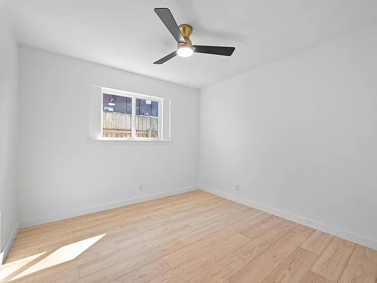 1017 Cripple Creek Dr — Photo 17
