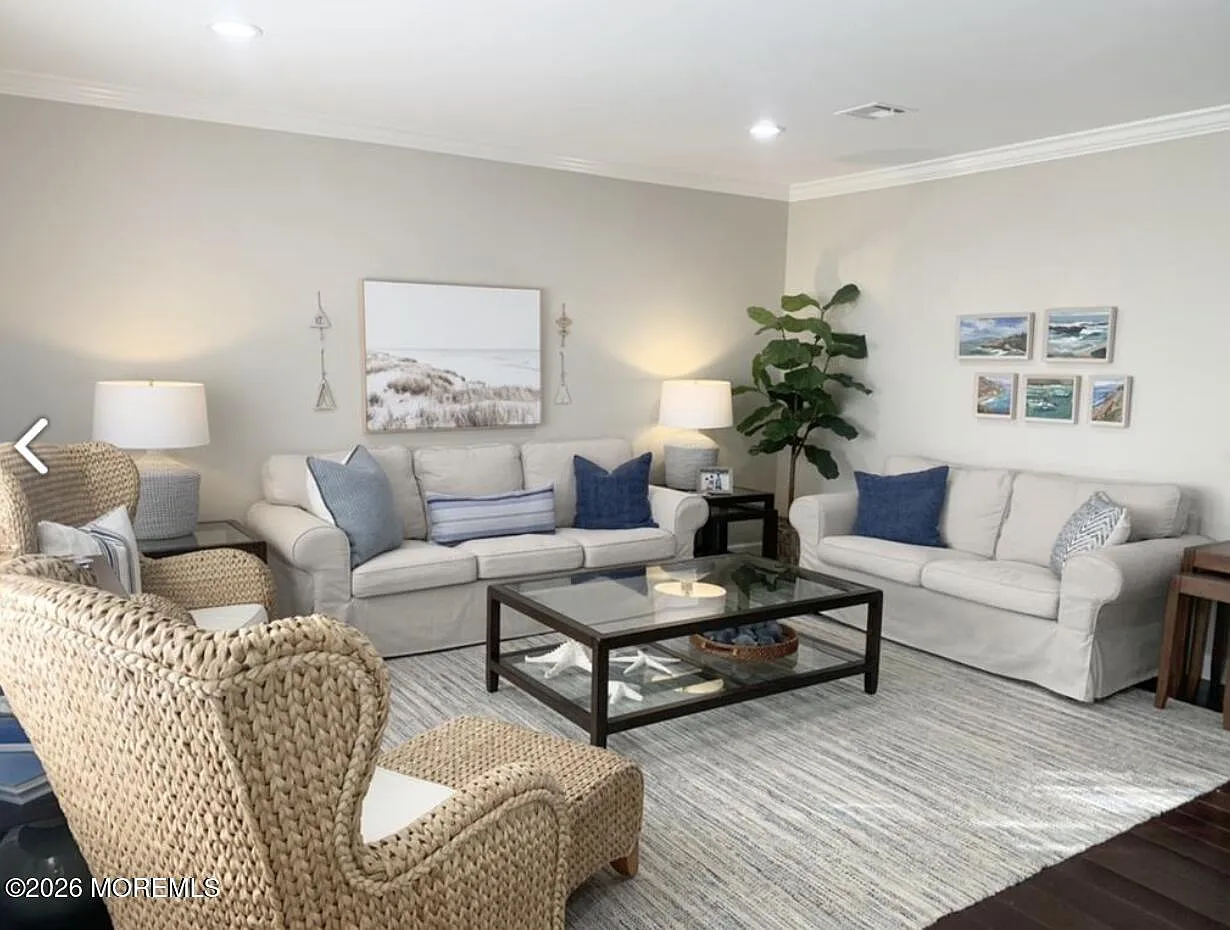 3 bed, 1.5 bath, $3,400 — Photo 4