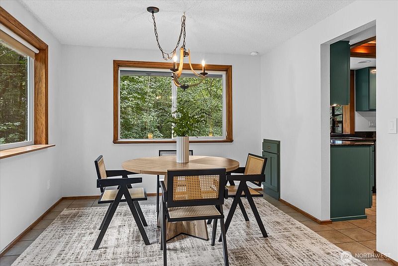 5th image of 6930 191St Street SE