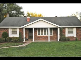 802 Maple Ln, Macon, MO 63552