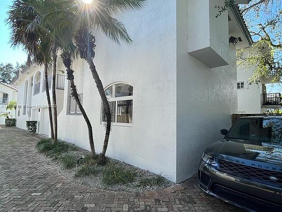 3rd image of 3080 E Bird Ave #5