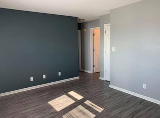 4623 NW 62nd Ave #6, Johnston, IA 50131