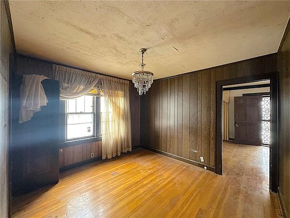 5th image of 4332 Benton Blvd
