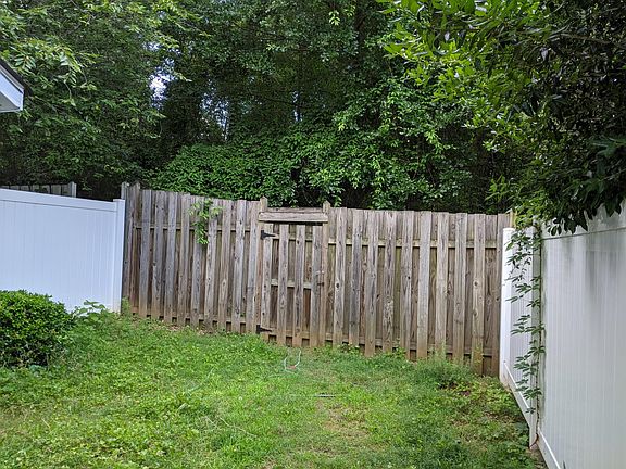 4th image of 1211 Overton Dr #1211