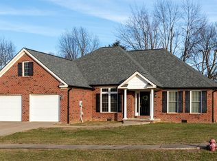 110 Max Cavnes Rd, Danville, KY 40422