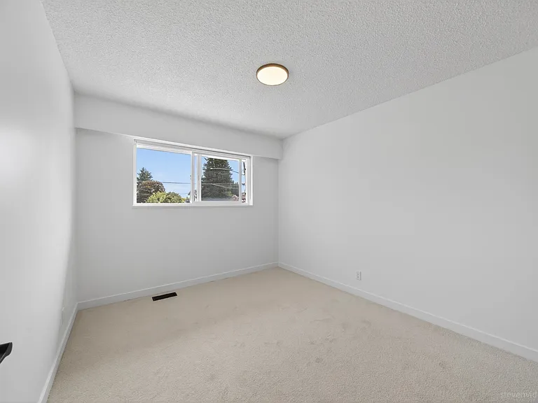 5031 44b Ave — Photo 15