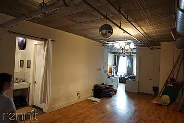 Rented by Rennit Inc.