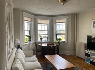 22 Orkney Rd APT 21, Brighton, MA 02135