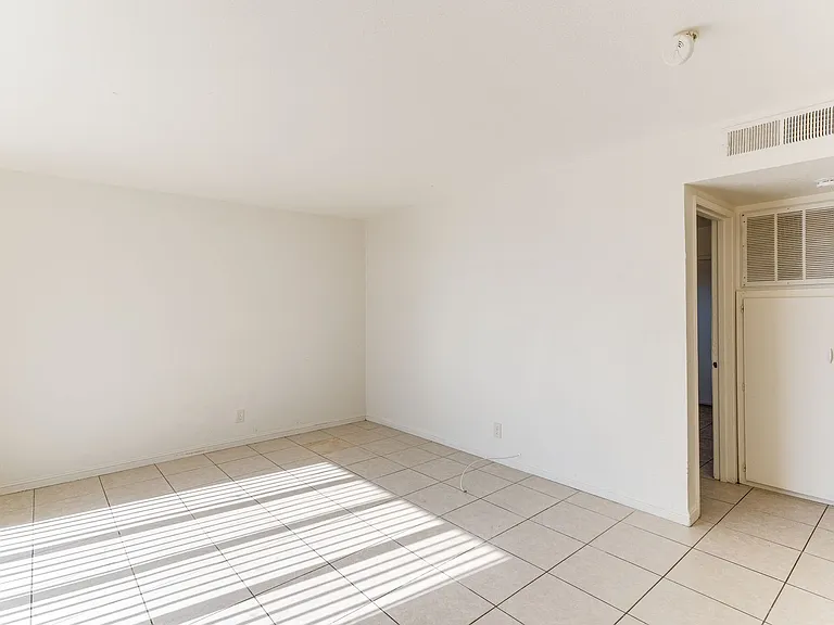 3370 Athens St #4 — Photo 6