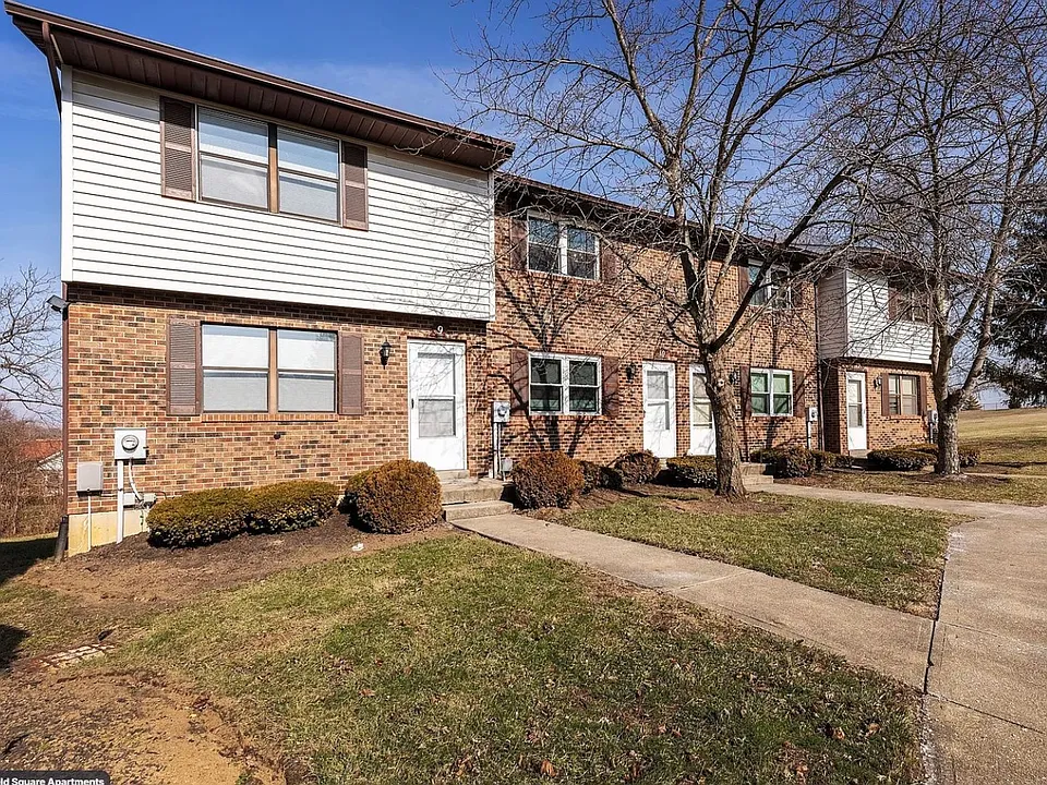 2080 Woodtrail Dr