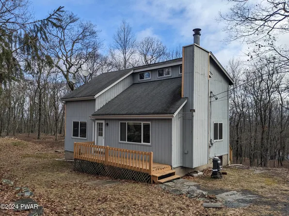 116 Hillcrest Dr, Dingmans Ferry, PA 18328