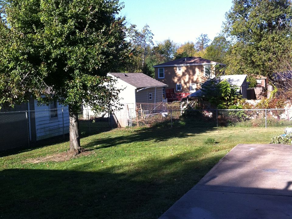 2nd image of 4418 Charlotte Ann Dr