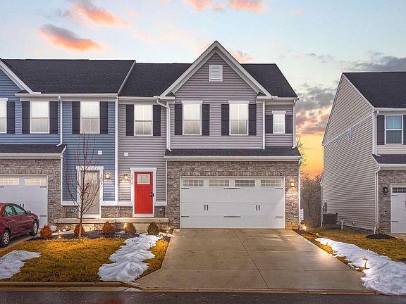 2nd image of 3810 Coach Trl