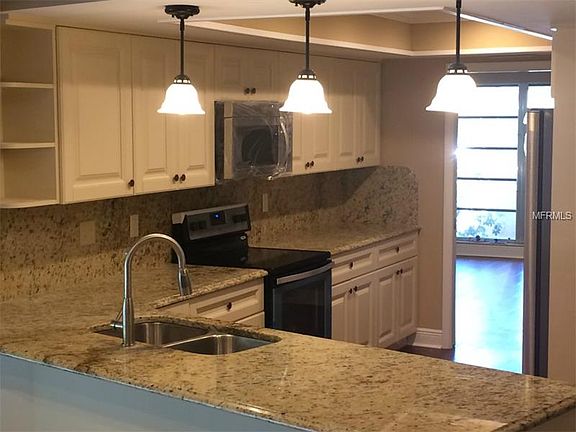 4th image of 2881 Weathersfield Ct