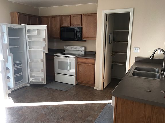 3rd image of 12326 N 117th Ave