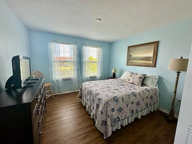822 Villa Cir — Photo 24