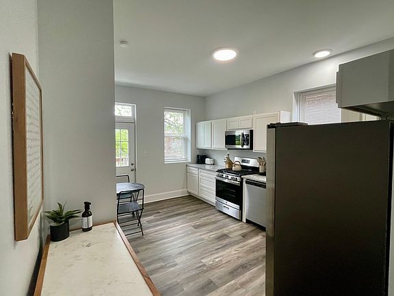 5th image of 4581 Gibson Ave
