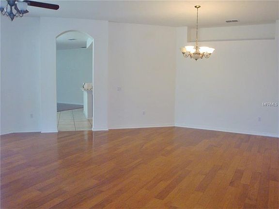 5th image of 2545 Wood Pointe Dr