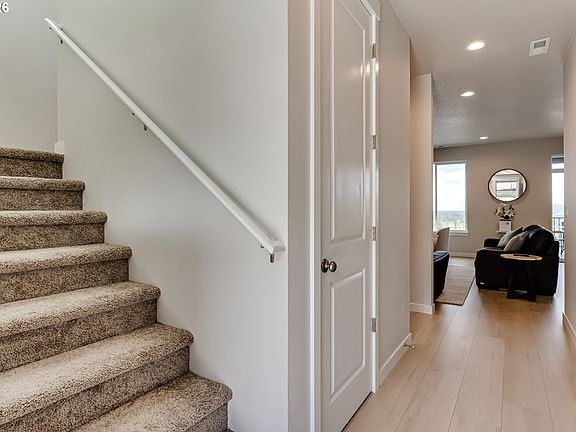 5th image of 3472 Deerfern Rd