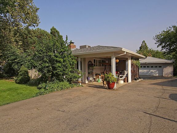 3rd image of 3287 E Bailey Dr