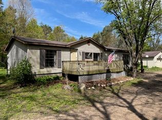 5237 S Chestnut Ave, Newaygo, MI 49337