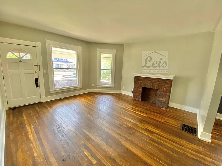 918 W Greene St — Photo 12